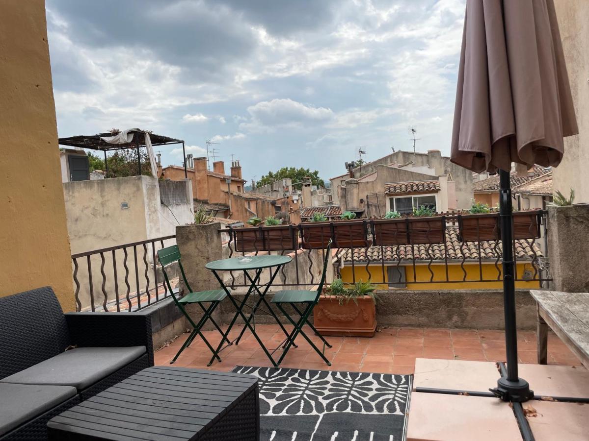 Une Terrasse Sur Les Toits Aix-en-Provence Exteriör bild